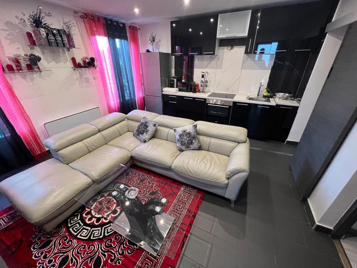 Zekri Apartment Livry-Gargan Exterior photo